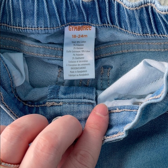 Light denim jeans with floral embroidery - Picture 3 of 3